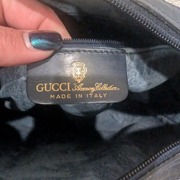 Vintage Navy Gucci Bag - Picture 8 of 11